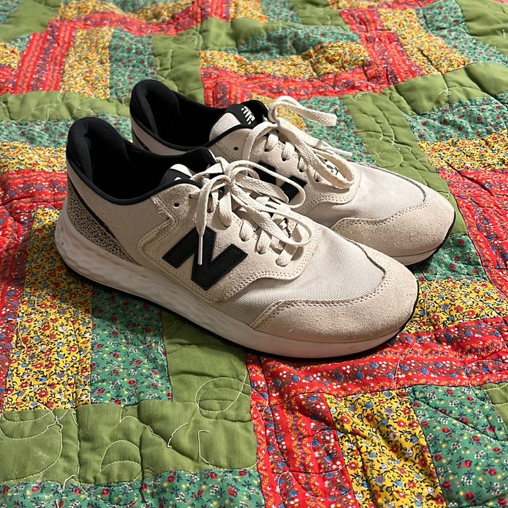 New Balance Sneakers: size 10